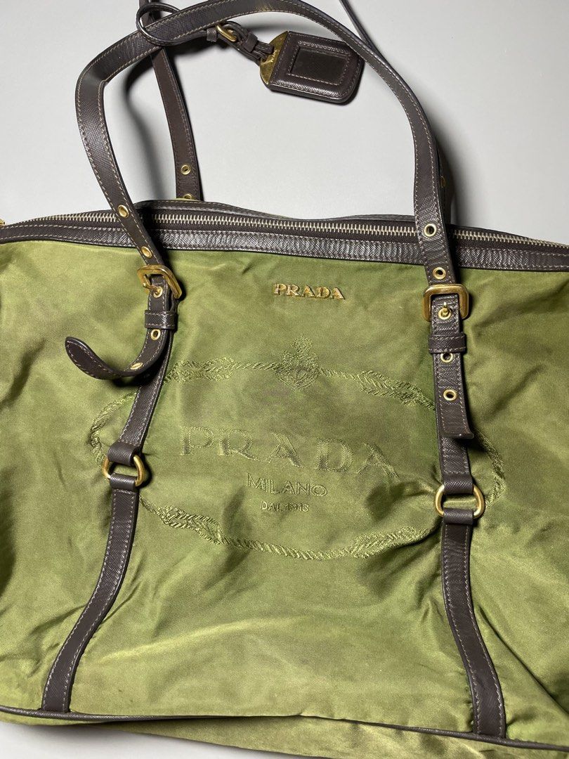 Prada nylon jacquard tote bag (Category: Luxury Bags & Wallets) located in Tacloban City. Submitted by susthriftshop (Listing ID 1447684242, Image 2). Description: Prada Rank ab Sign of use Missing strap .
