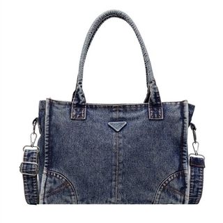 (Category: ) located in . Submitted by myxplodingwardrobe (Listing ID 1447840612, Image 1). Description: .
