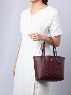 (Kategori: ) berada di . Dikirim oleh berrybye (ID iklan 1447863083, Gambar 1). Deskripsi: .
