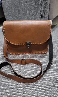 (Kategori: ) berada di . Dikirim oleh secondstory.jkt (ID iklan 1447802408, Gambar 1). Deskripsi: .