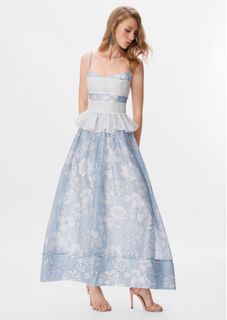 (Category: ) located in . Submitted by clothesanewlife (Listing ID 1447723804, Image 1). Description: .