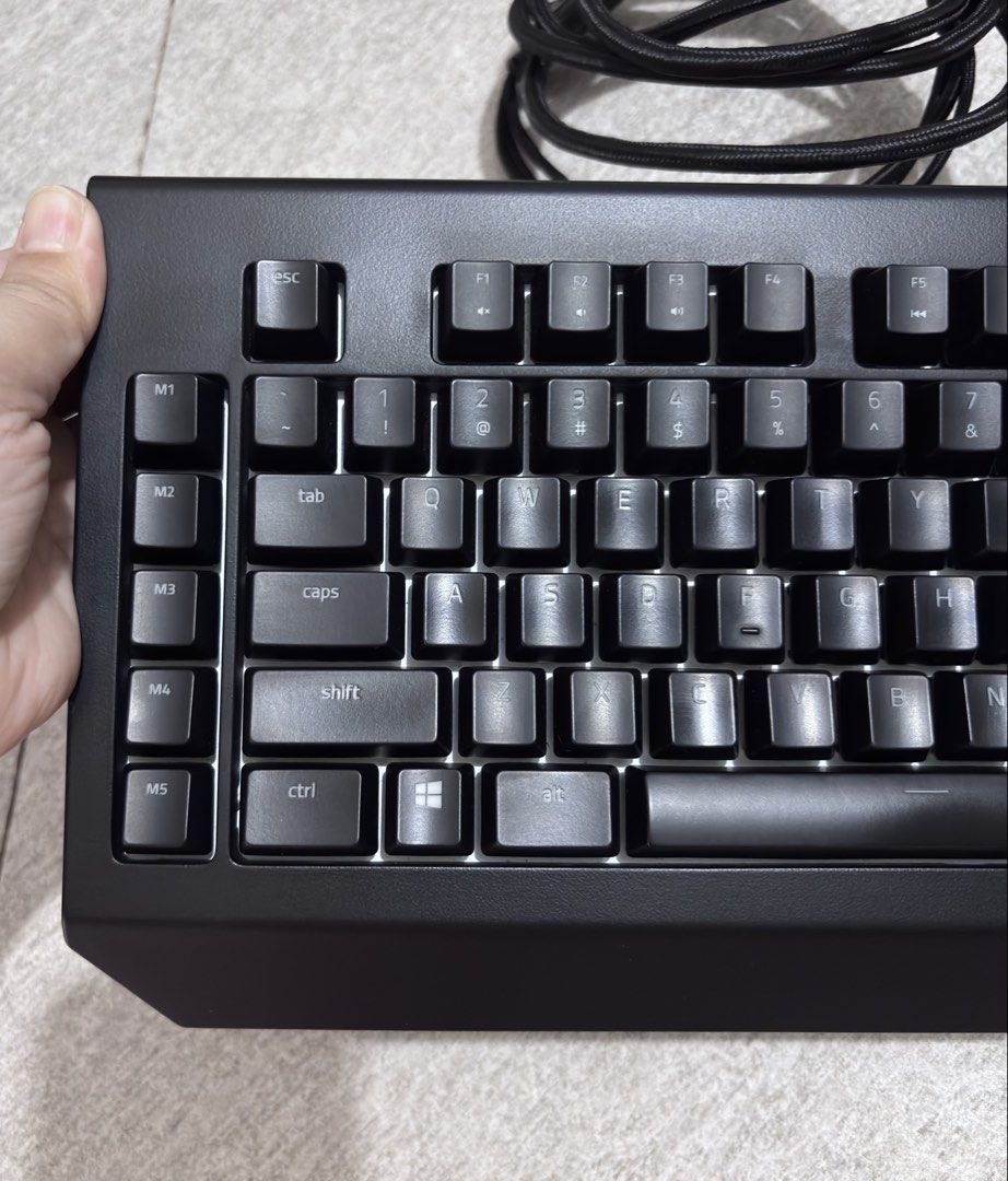 Razer Blackwidow Chroma V2 (Category: Computer Keyboard) located in Paranaque City. Submitted by dalle_closet (Listing ID 1447731079, Image 2). Description: fully functional yellow switches nice pa ito sa actual.