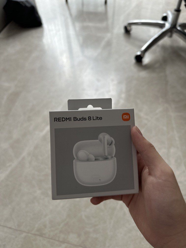 Redmi Buds 8 Lite (wireless earphones) (Category: Earphones) located in Caloocan City. Submitted by sneakr_kicks (Listing ID 1447707105, Image 1). Description: Brandnew Prestine condition.