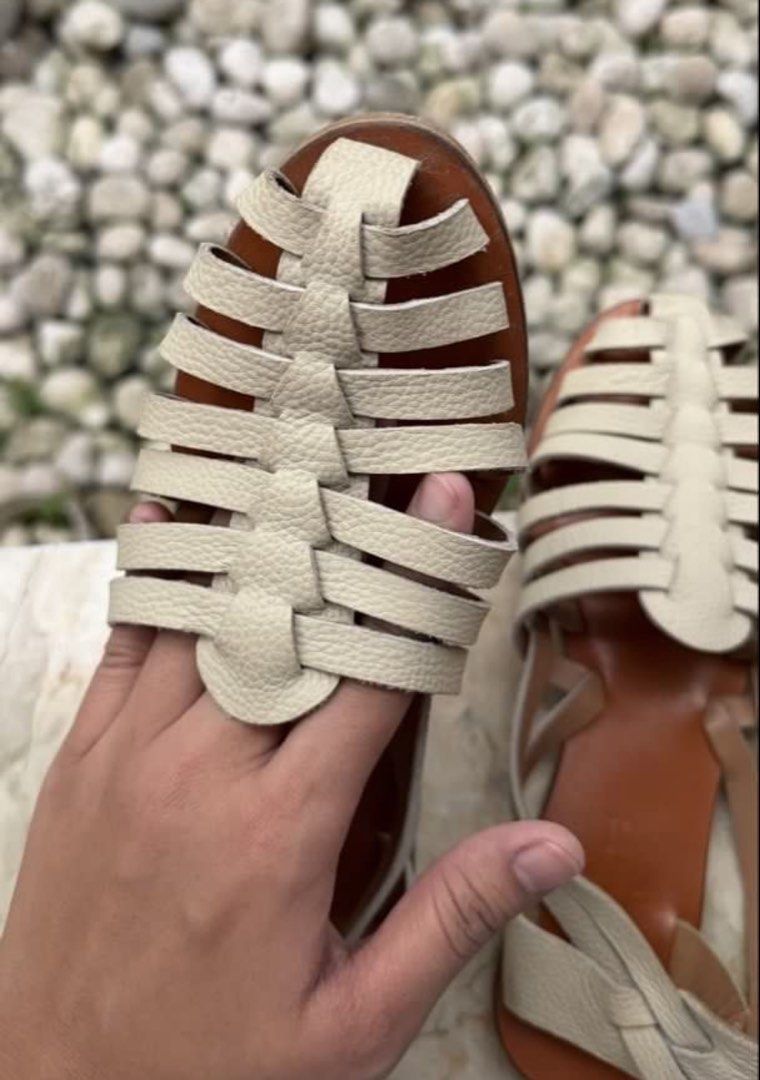 Renegade Folk Timeless Flats Size 10 (Category: Flats & Sandals) located in Quezon City. Submitted by reemaml (Listing ID 1447817108, Image 3). Description: - Leather sandals - Woven cream upper - Brown sole - Size 10 - Comfortable and stylish for casual wear.