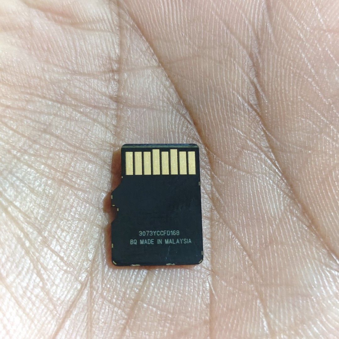 Sandisk Extreme Plus 256Gb A2 (Original) (Category: In-Game Products) located in Quezon City. Submitted by shopme_gadget30 (Listing ID 1447836276, Image 2). Description: kindly Read the details micro Sd cards Original Tested and working all preloved not brandnew Legit authentic (Check photos) Srp at datablitz : 4650 Selling Price : 3260 Quezon City Area meet up: sm north edsa MOP: Maribank/Gcash/bdo can do lalamove or grab shoulder mo sf check my
