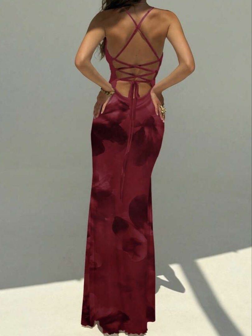 Shein Floral Backless Halter Dress (Category: Dresses) located in Taguig. Submitted by mnllxo (Listing ID 1447732054, Image 3). Description: .