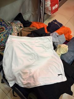 (Category: ) located in . Submitted by savemywears (Listing ID 1447775205, Image 1). Description: .