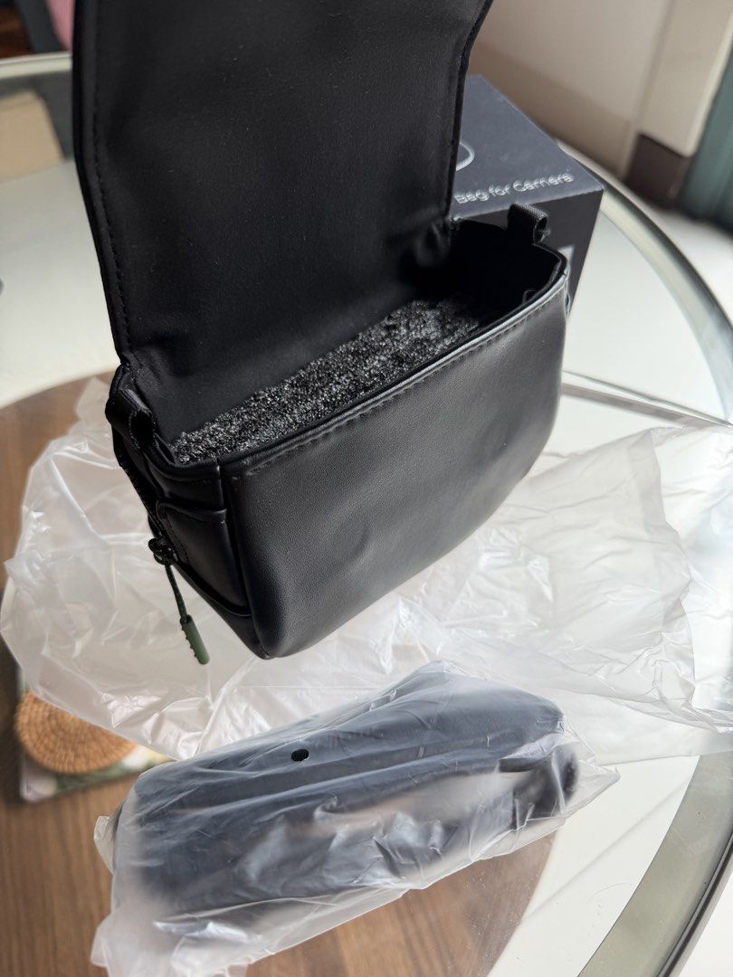 SmallRig GR Series Camera Bag (Category: Cameras) located in Manila. Submitted by gab.dv (Listing ID 1447837651, Image 3). Description: Brand New Fits most cameras with pancake lens Orig Price 2300, selling for 2000 RFS: did not fit my camera.