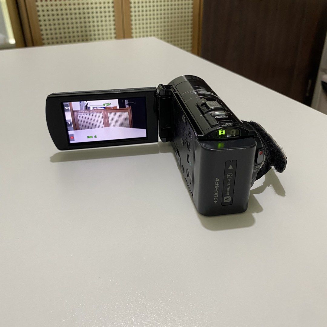 Sony HDR-CX11E Camcorder (Category: Video Cameras) located in Manila. Submitted by ellexyz (Listing ID 1447760709, Image 2). Description: Sony HDR-CX11E Camcorder / Video camera Rfs: Decluttering Bought for 8,000, selling for half the price because of a ghost touch/button glitch issue. Pls message me so I can show you as maybe you can get it fixed..