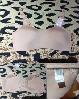 (Kategori: ) berada di . Dikirim oleh fibi_ (ID iklan 1447764490, Gambar 1). Deskripsi: .