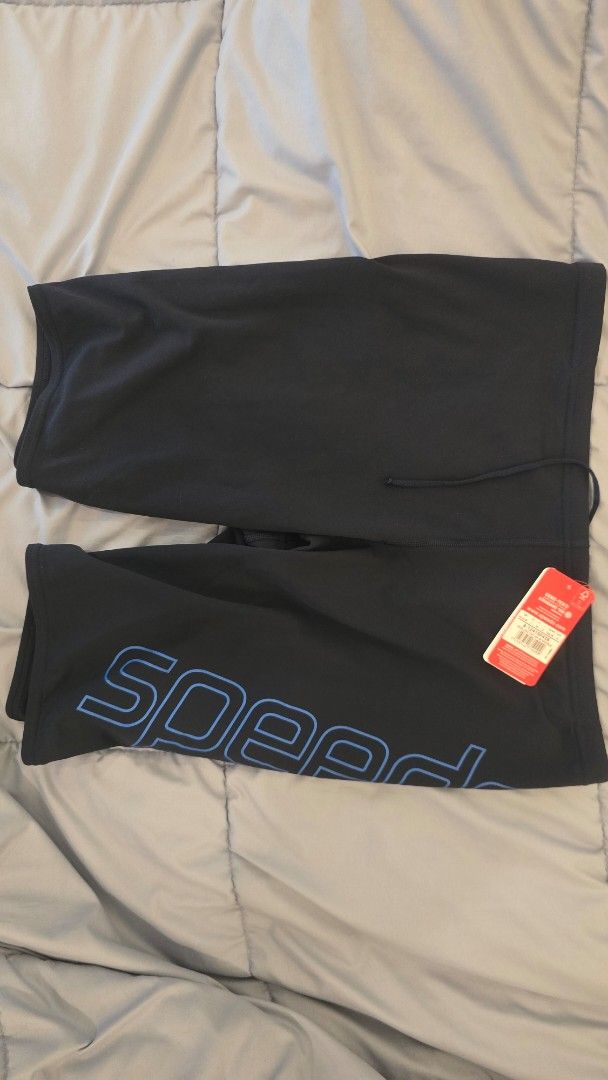 Speedo Swim Trunks Navy Blue (Category: Swim Trunks & Board Shorts) located in Paranaque City. Submitted by olxph_23709942 (Listing ID 1447745471, Image 2). Description: - Brand new Speedo jammer swim trunks - Color: Navy blue with blue logo detail - Size: 38 (AUS) - OEKO-TEX certified fabric - Ideal for swimming.