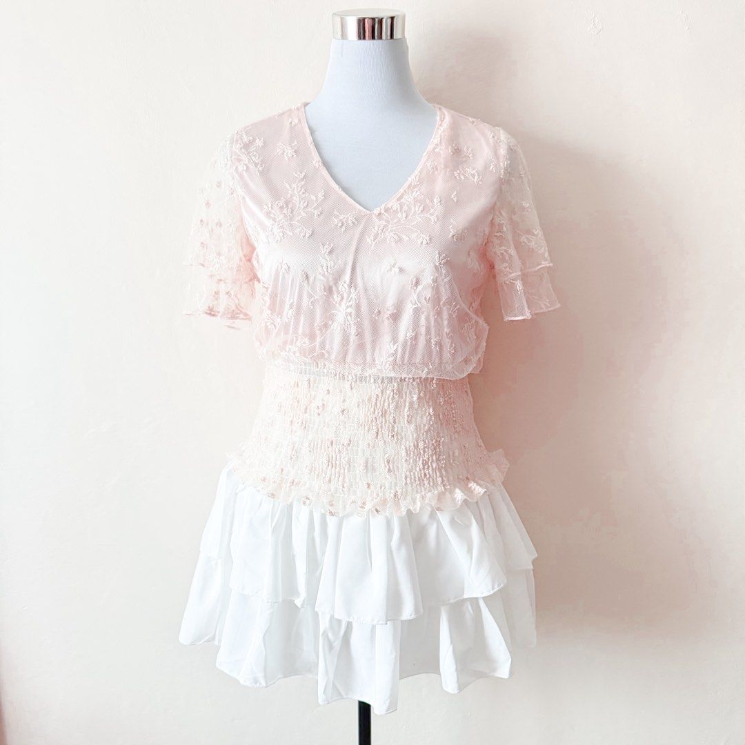 Spicy Sugar Fairy Top (Category: Others Tops) located in Antipolo. Submitted by rosywardrobe (Listing ID 1447809754, Image 1). Description: 🎀 MAKE READING A HABIT 🎀 • No order form, no reservation! • Strictly 1 day reservation • Payment first before order processing • No return, No exchange • Don’t make an offer if you’re not 100% sure • No shipping every weekends — PAYMENT CHANNELS — • GCash • Gotyme • Maya • BDO • BPI • Unionbank — DELIVERY M