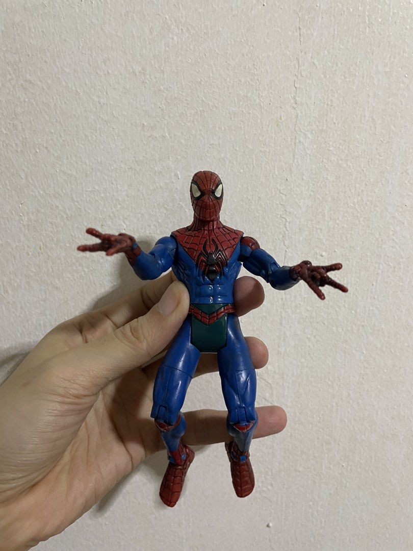 Spider-Man ToyBiz 2006 (Category: Action & Battle Toys) located in Quezon City. Submitted by logic31 (Listing ID 1447752492, Image 2). Description: Wysiwyg Vintage spidey!!! Quezon City area Lalamove within Metro Manila JNT courier if outside Metro Manila.