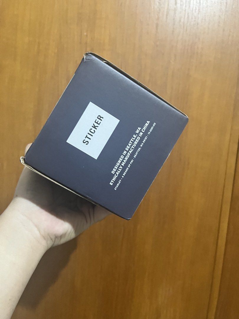 STANLEY TUMBLER LILLAC (Kategori: Barang Yang Dicari) berada di Jakarta Selatan. Dikirim oleh julestore (ID iklan 1447719509, Gambar 3). Deskripsi: Beli di Giieclothing (not ori yah, tapi sebagus itu jujur) Warna lillac best seller Hanya buka segel, new belum pernah dipakai Alasan jual; tidak terpakai .