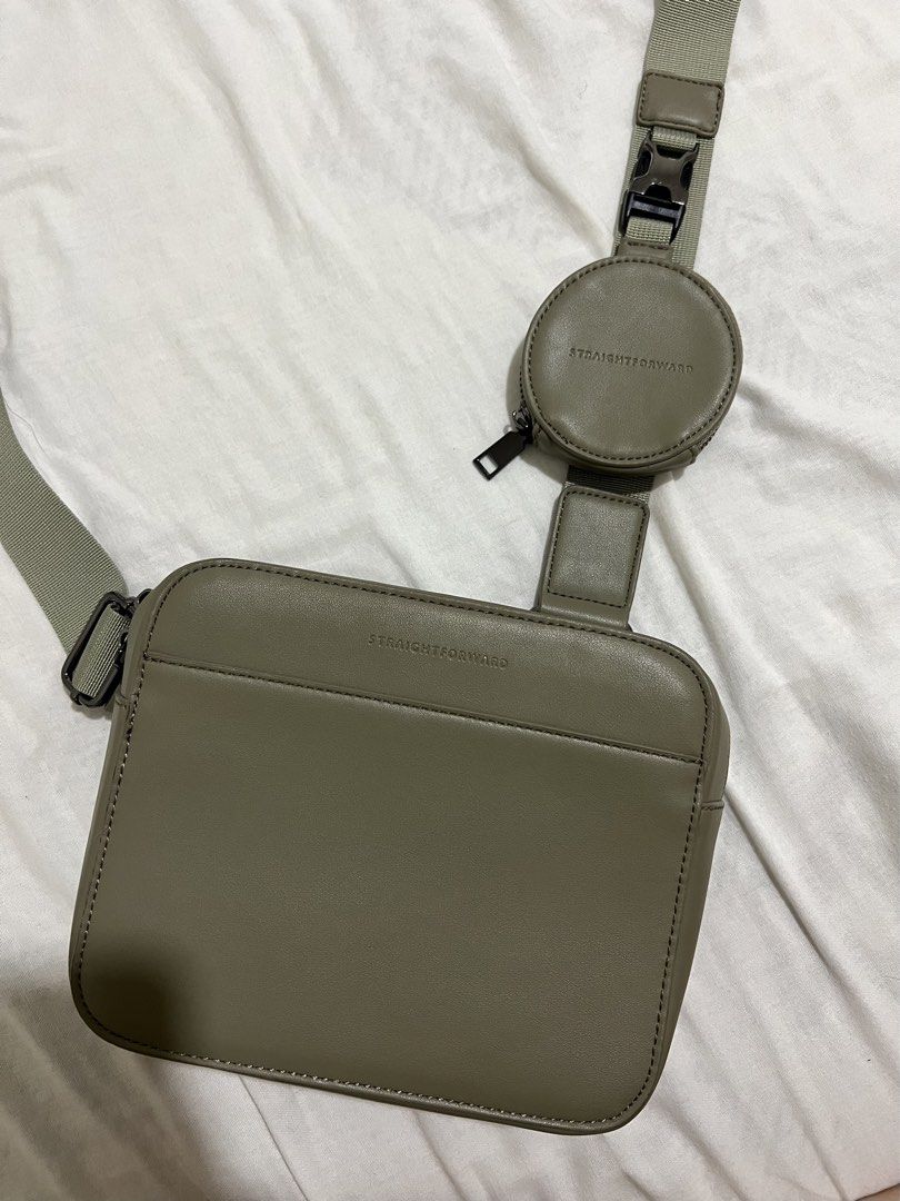 Straightforward DVL Scout Bag (Category: Cross-body Bags) located in Pasig City. Submitted by decluttermycloset.24 (Listing ID 1447829218, Image 3). Description: - Straightforward DVL Scout Bag - For men - Includes a detachable coin pouch - Like new - used a few times only - Slightly negotiable.