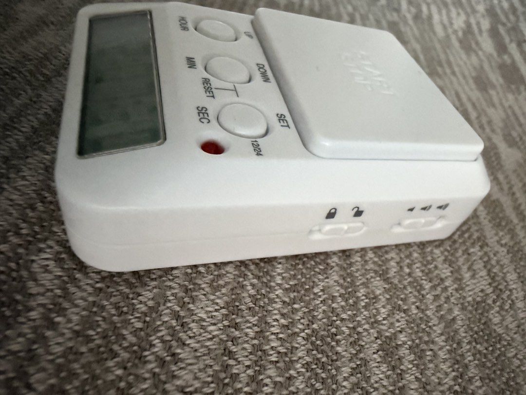 Study timer (Category: Stationery & School Supplies) located in Singapore. Submitted by new080 (Listing ID 1447707259, Image 2). Description: Preowned but hardly used In good condition Battery operated .