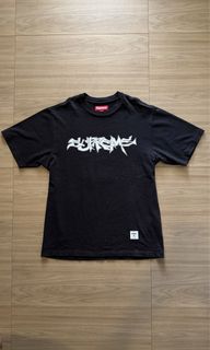 (Category: ) located in . Submitted by hypebeastsupreme (Listing ID 1447750058, Image 1). Description: .