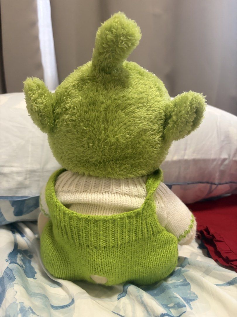 Teddy Tales / Get a hug Milktea 30cm Bear (Category: Plushies & Soft Toys) located in Cainta. Submitted by frannyyu (Listing ID 1447752782, Image 3). Description: 🎀 ABOUT THE ITEM - Comes with the clothes - No flaws !! - Movable Joints - Medium Size - Dm for questions, and more photos if sure buyer RFS: DECLUTTERING PAYMENT AND SHIPPING : 💰: GCASH / BANK TRANSFER 🚚 : LALAMOVE, J&T, GRAB, ETC. .