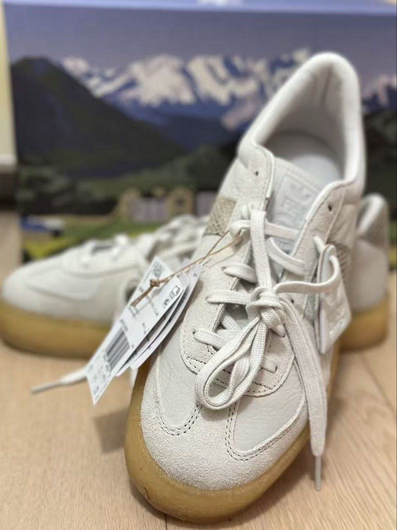 The 8th St BW Army by Ronnie Fieg for Adidas Originals & Clarks Originals (BW Army Kith x Clarks) （分類：波鞋）位於 Hong Kong。 由 ddb67 提交（商品編號 1447783190，圖片 1）。簡介： Brand new Never used Excellent condition。