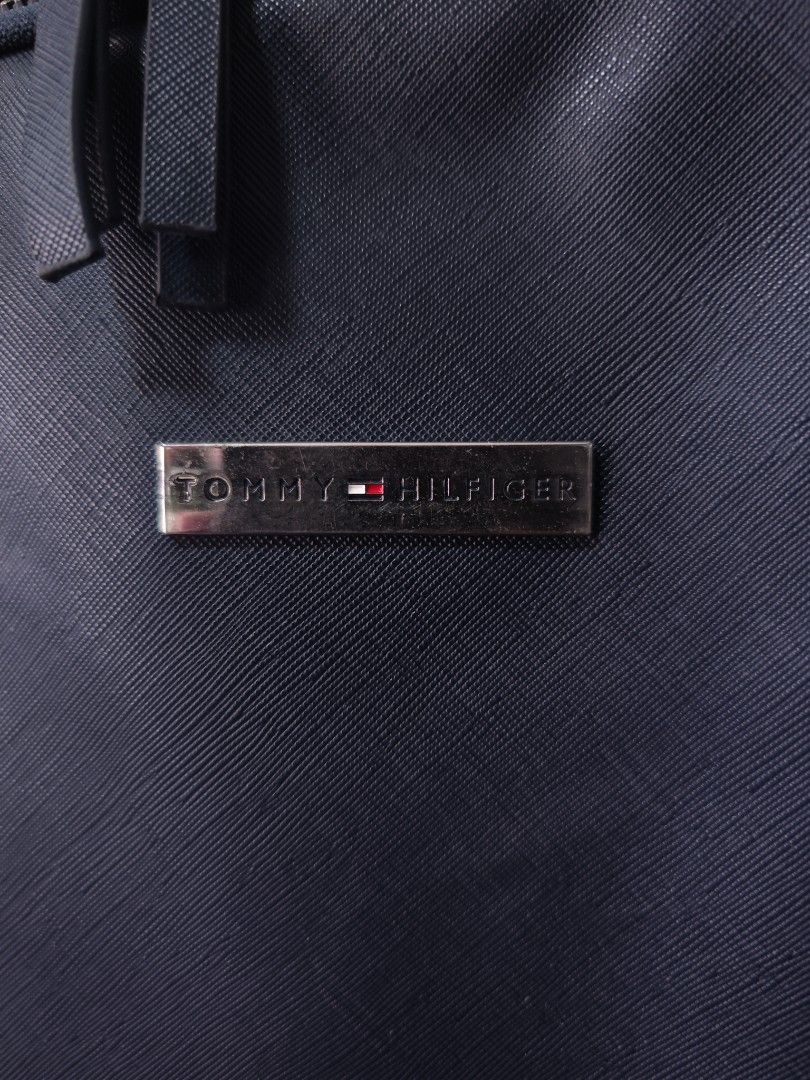 Tommy Hilfiger Faux Leather Backpack (Category: Backpacks) located in Bulacan. Submitted by emilj23 (Listing ID 1447717724, Image 3). Description: Tommy Hilfiger Backpack Condition 9.5/10 Color rate 9.5/10 No Issue.