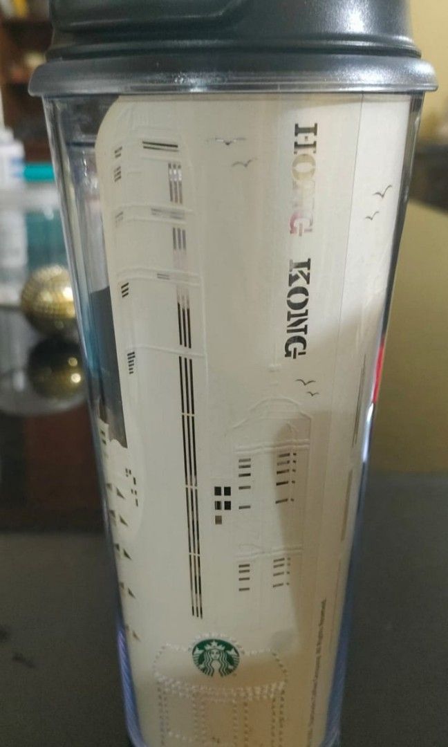Tumbler starbuck Hongkong (Kategori: Others) berada di Jakarta Selatan. Dikirim oleh larismaniscuan (ID iklan 1447775004, Gambar 2). Deskripsi: good kondisi.