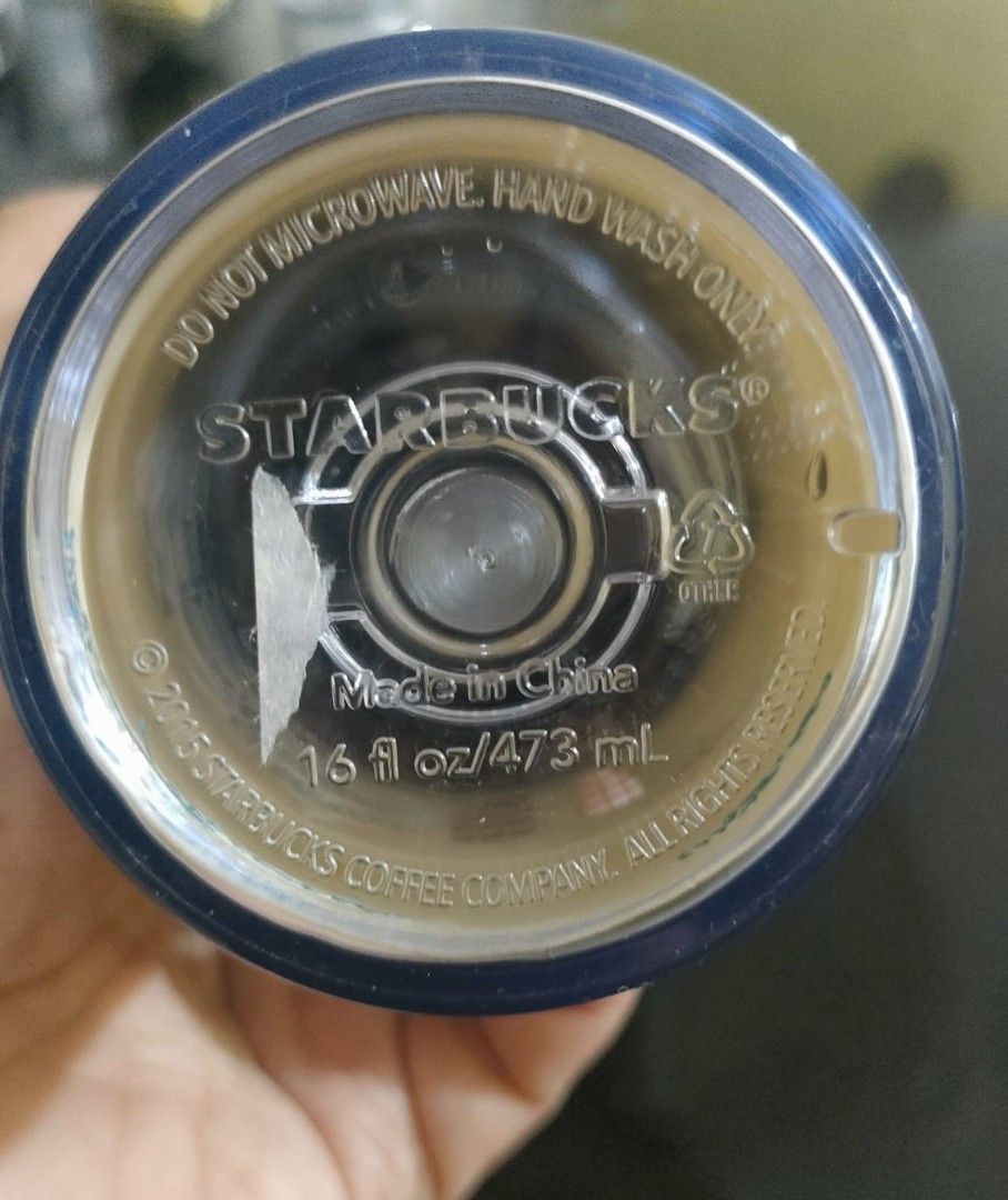 Tumbler starbuck Hongkong (Kategori: Others) berada di Jakarta Selatan. Dikirim oleh larismaniscuan (ID iklan 1447775004, Gambar 1). Deskripsi: good kondisi.