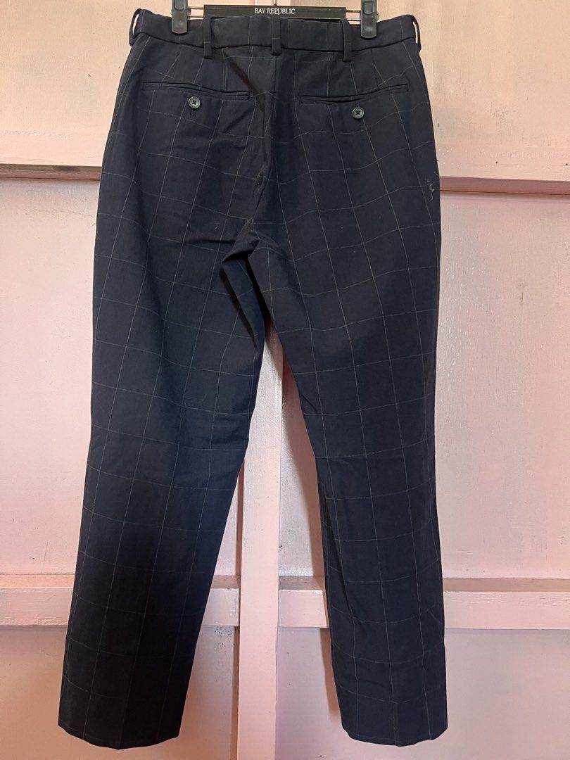 Uniqlo pants (Category: Other Bottoms) located in Kota Bharu. Submitted by unayin89 (Listing ID 1447865015, Image 2). Description: .