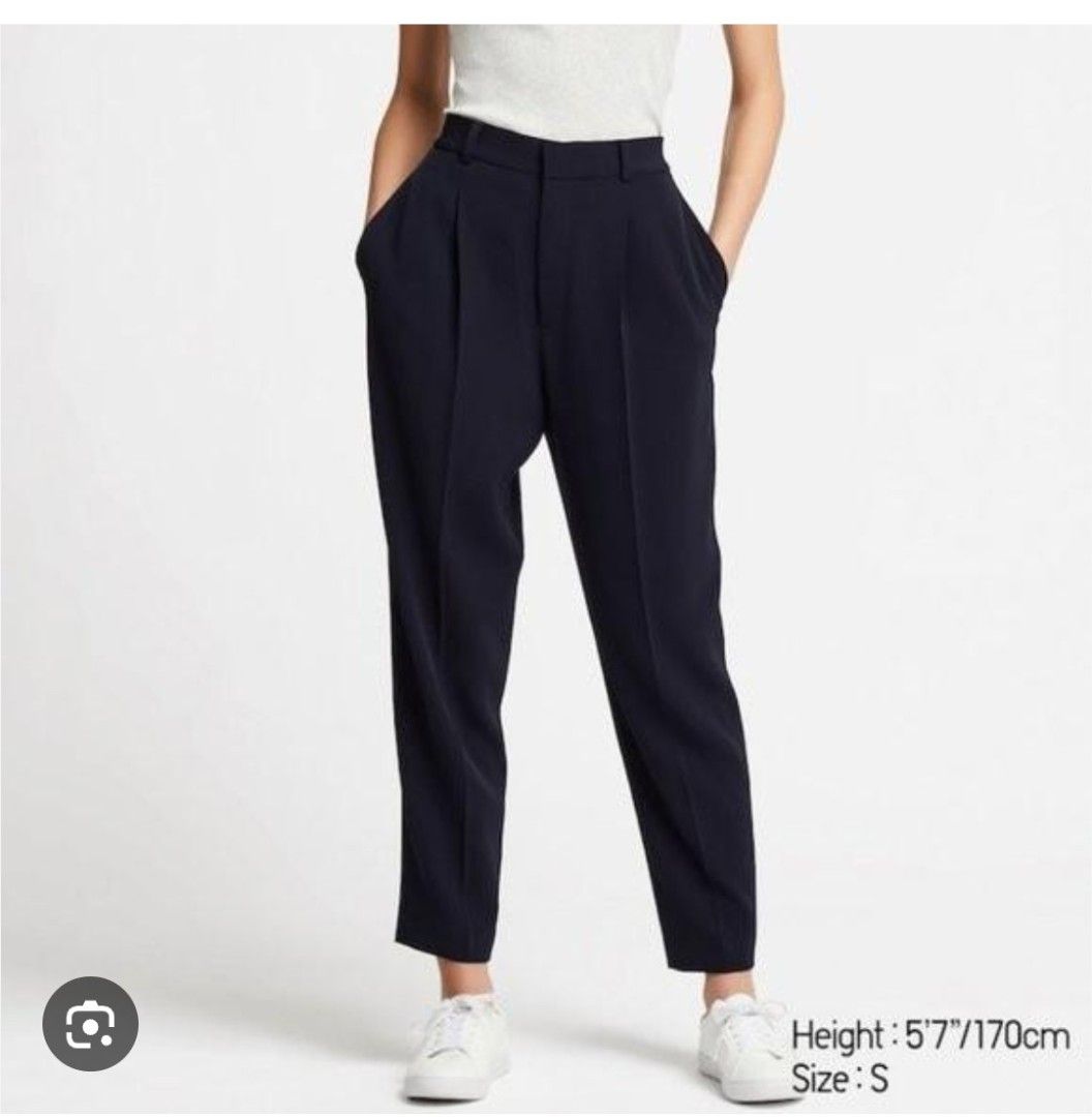 Uniqlo Women Draped Pants (Category: Other Bottoms) located in Lucena. Submitted by edzbarrameda (Listing ID 1447818968, Image 1). Description: Uniqlo Women Draped Pants Navy Blue Small.