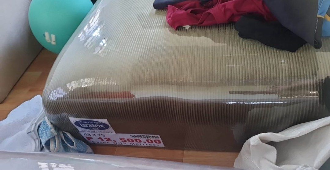 Uratex Mattress 48 x 75 (Category: Bed Frames & Mattresses) located in Baliuag. Submitted by jacqueuqcaj (Listing ID 1447695604, Image 2). Description: - Brand new Uratex mattress - Size: 48 x 75 inches - Original price: P12,500.00 - Still in original plastic wrap - Ideal for your bed.