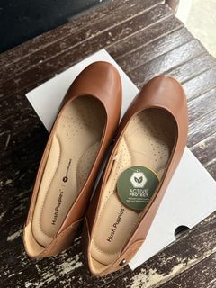 (Category: ) located in . Submitted by threegirlscloset2 (Listing ID 1447726514, Image 1). Description: .