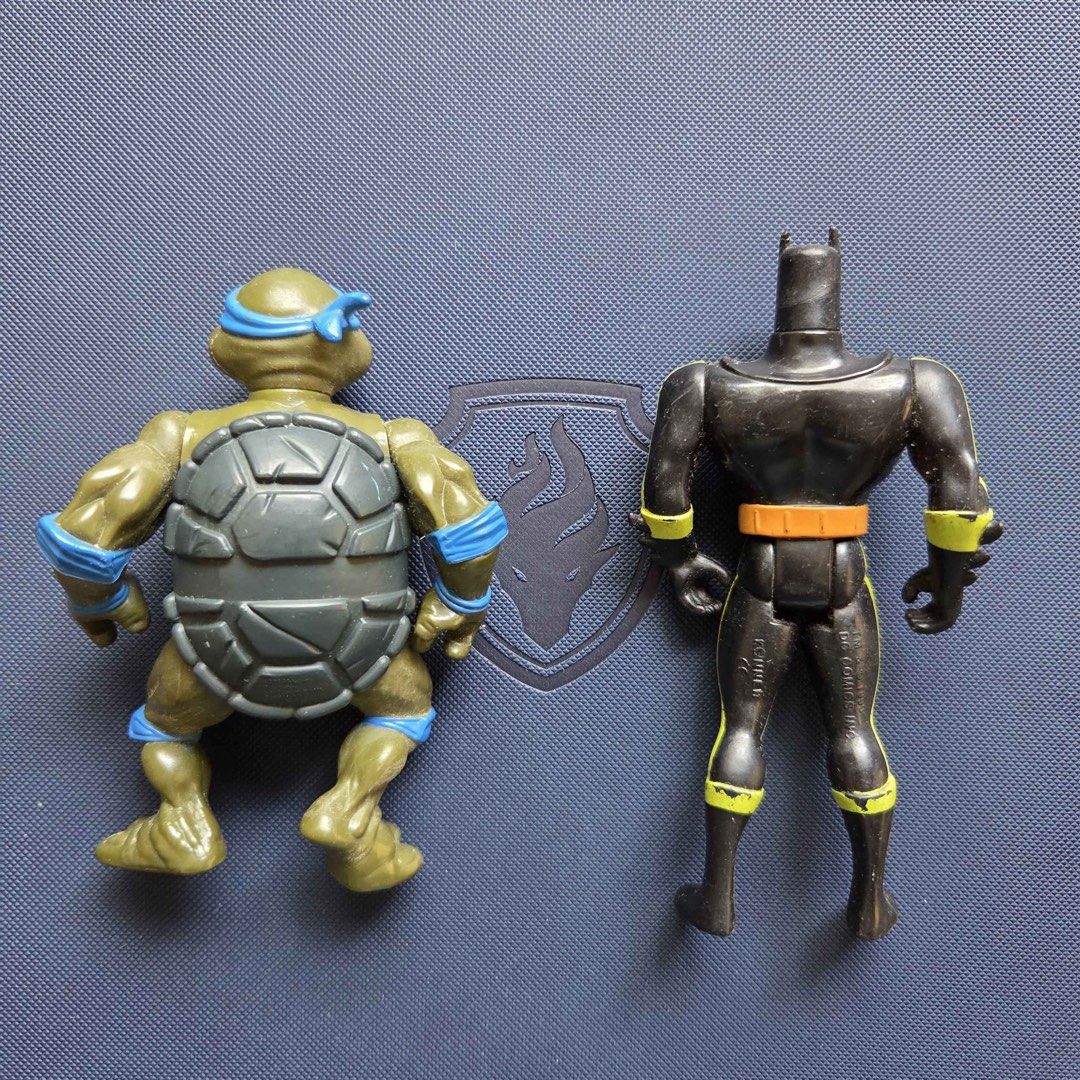 Viacom Leonardo TMNT | 1993 Kenner Batman (Category: Figurines & Statues) located in Manila. Submitted by nicknixx (Listing ID 1447752059, Image 2). Description: Articulated All auth 4-5 inches ₱180 each.