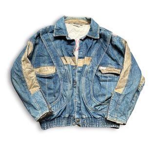 (Category: ) located in . Submitted by rndm.f1nds (Listing ID 1447851804, Image 1). Description: .
