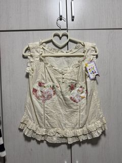 (Category: ) located in . Submitted by melon.milktea (Listing ID 1447767602, Image 1). Description: .