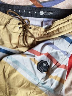 (Category: ) located in . Submitted by thriftjc (Listing ID 1447880137, Image 1). Description: .