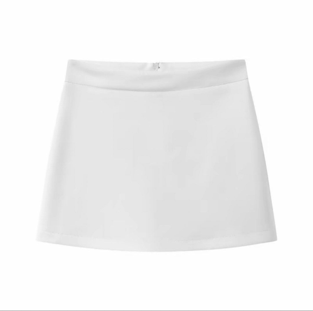 White A-line Mini Skort (Category: Skirts) located in San Pedro. Submitted by a_styles (Listing ID 1447698772, Image 1). Description: ⭐️ Worn once ⭐️ L (check size chart) ⭐️ DM for when worn pics 📍Pacita, San Pedro, Laguna MOP💰: GCASH/Maya/SeaBank/BPI MOD🚚: Lalamove/JNT .