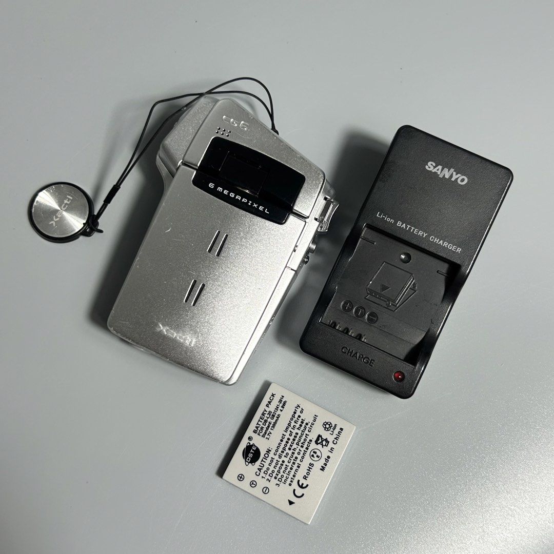 Xacti CG6 - Video Camera (Category: Video Cameras) located in Cavite. Submitted by datsoretro (Listing ID 1447874135, Image 2). Description: Fully functional with no operational issues. Everything in the photo is included. Pickup at my location is highly suggested so you can check the item before your purchase. .