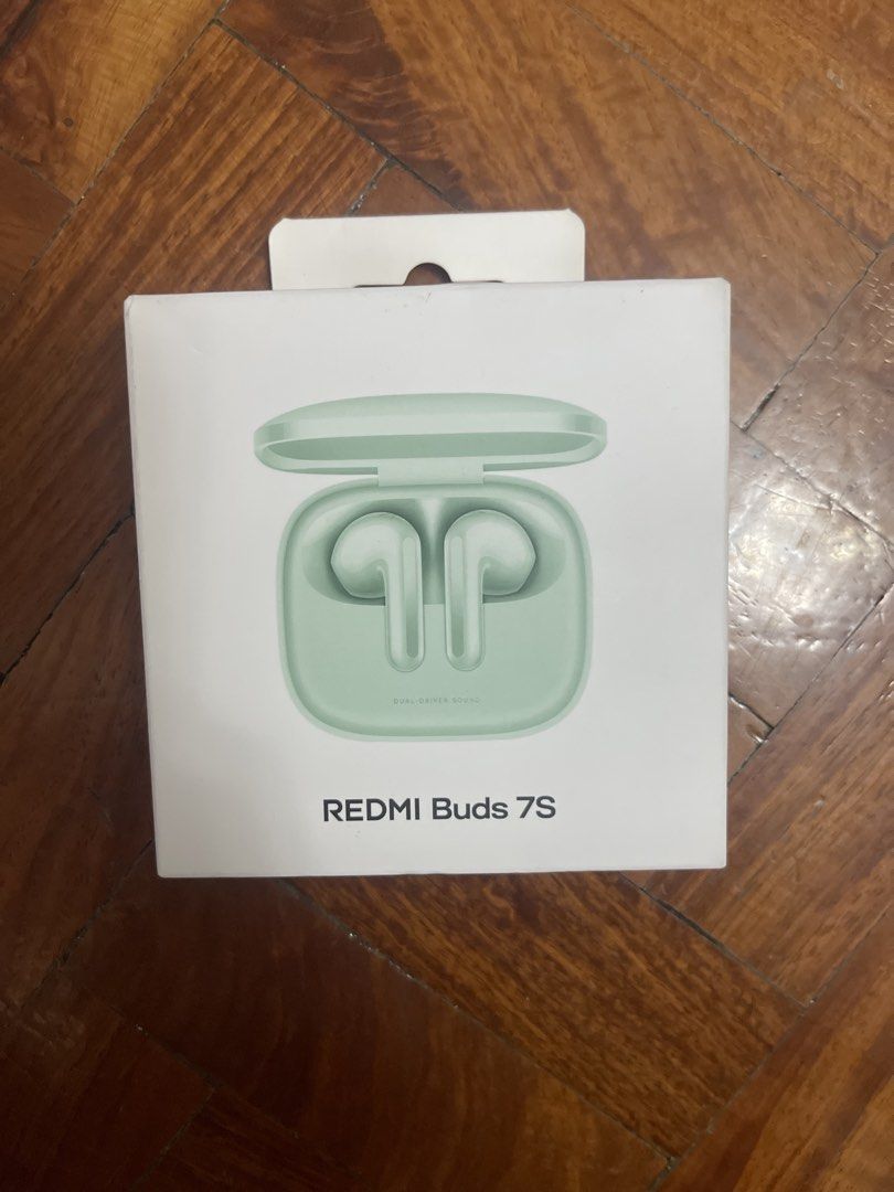 Xiaomi Redmi Buds 7S (Category: Earphones) located in San Juan City. Submitted by borgasm (Listing ID 1447723166, Image 1). Description: Light green Redmi Buds 7S wireless earbuds with charging case. Brand new and ready to use. Perfect for music and calls. MOP: Cash (meetups) o bank transfer MOD: Meetups highly preferred sa Eastwood (weekdays) o Ortigas at gh (weekends).
