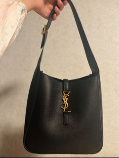 （分類：）位於 。 由 vivianeyun 提交（商品編號 1447779360，圖片 1）。簡介： 。