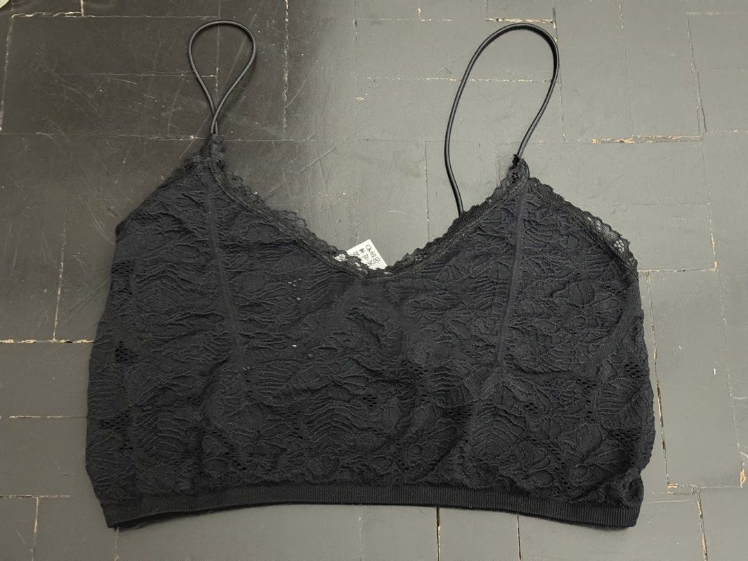 Zara Black Lace Bralette Top (Category: Sleeveless) located in Manila. Submitted by mae-v (Listing ID 1447828226, Image 1). Description: - Zara black lace bralette - Fits M-L - From the Seamless Contour collection - Thin, adjustable straps - Beautiful floral lace pattern - Comfortable and stretchy material - Versatile: great for layering or wearing on its own.