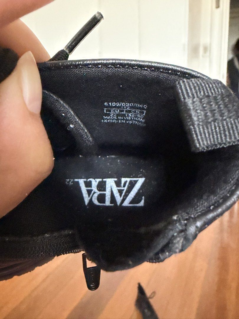 Zara Kids Black Combat Boots with Side Zip (Category: Babies & Kids Fashion) located in Manila. Submitted by gtwins (Listing ID 1447714571, Image 3). Description: - Zara Kids Combat Boots - Color: Black - Size: EU 30 / UK 11.5 - Features: Lace-up front, side zipper for easy wear - Sole: Durable - Style: Great for everyday wear.