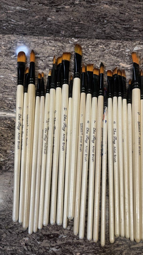 Zhu Xing Artist Brush Set - Various Sizes (Category: Craft Supplies & Tools) located in Naga. Submitted by lilycheedeclutter (Listing ID 1447778620, Image 2). Description: - Set of Zhu Xing artist brushes - Includes various sizes (detail to flat) - Light wood handles with black ferrules - Suitable for acrylics, oils, and watercolors.