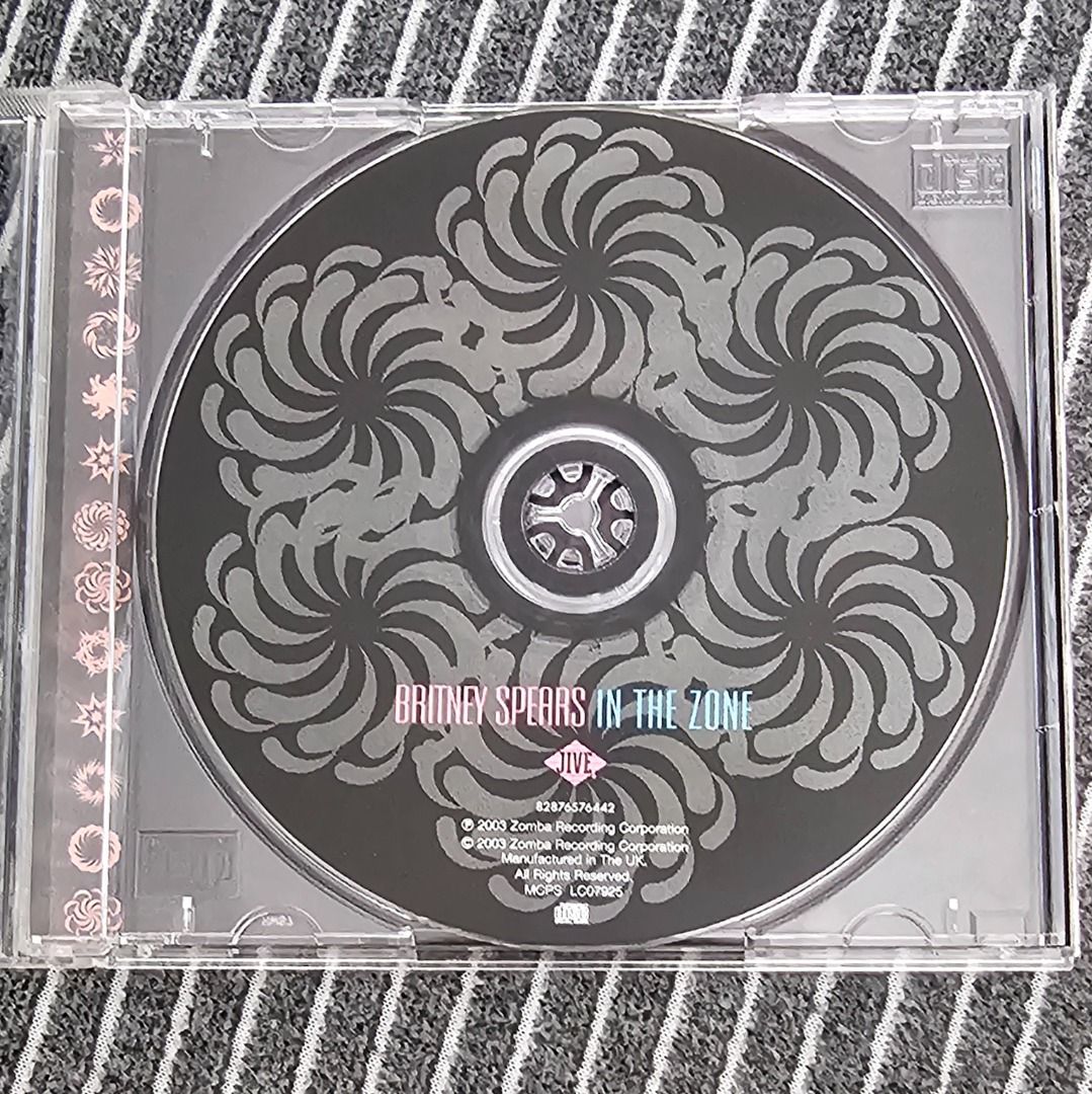 1 For 1 [CD Album] Britney Spears – In The Zone (2003) (Category: CDs & DVDs) located in Singapore. Submitted by strangecell (Listing ID 1448012322, Image 3). Description: Many more Various Genres: https://www.carousell.sg/p/1253907759 Electronic Dance, EDM, DJ Mix: https://carousell.com/p/1035784902 Easy Listening, Funk Soul, Lounge, Jazz, New Age, Chill-out: https://carousell.com/p/1028943398 ************************************** Self-collect 