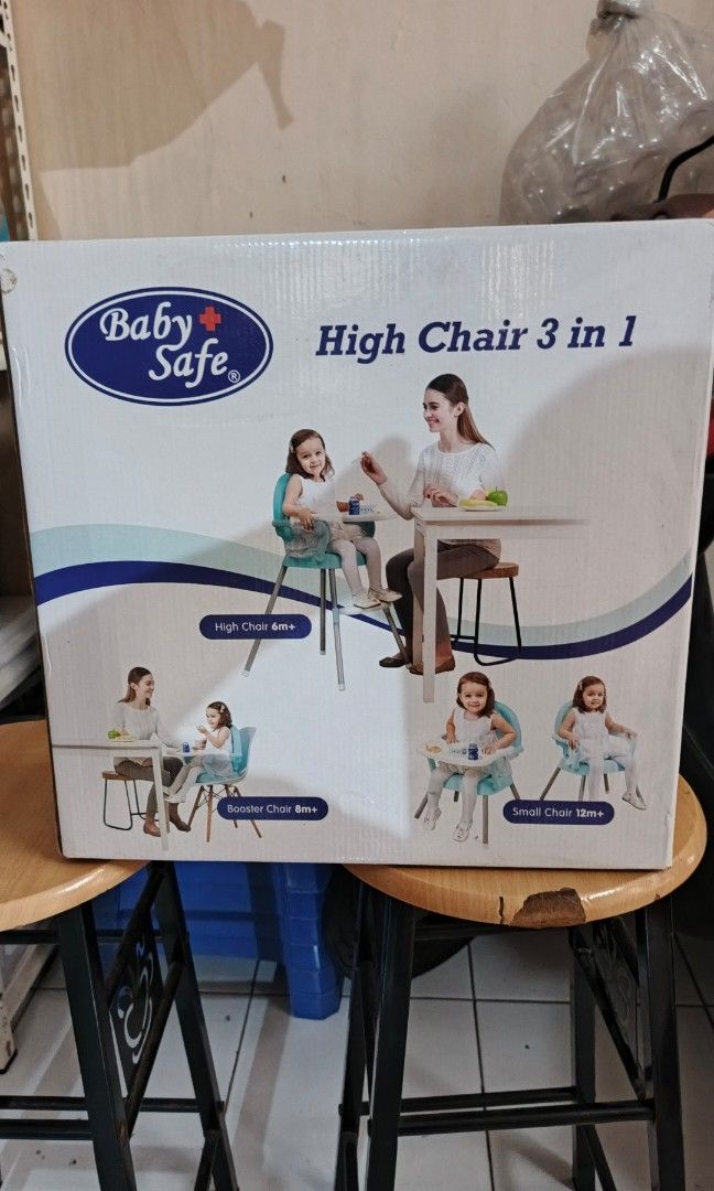 3 in 1 high chair (Kategori: Orang Tua, Bayi & Anak - Lainnya) berada di Tangerang. Dikirim oleh kazglie (ID iklan 1448028725, Gambar 1). Deskripsi: 3 in 1 High Chair brand Baby safe New... minus kardus atas terkena air (seperti di foto).