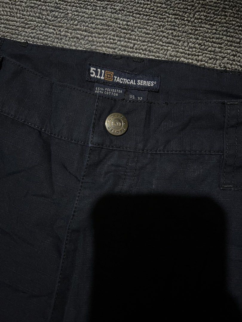 5.11 Tactical Series Cargo Short (Category: Shorts) located in Cebu City. Submitted by mark24anth29233 (Listing ID 1447982223, Image 2). Description: Authentic Size: 32 on tag W30-34 L18 Excellent condi No issue.