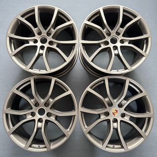 （分類：）位於 。 由 lourahunn992006 提交（商品編號 1447944359，圖片 1）。簡介： 。