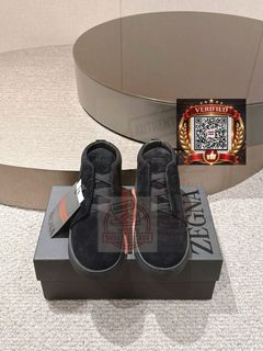 (Category: ) located in . Submitted by shoes.locker (Listing ID 1448033608, Image 1). Description: .