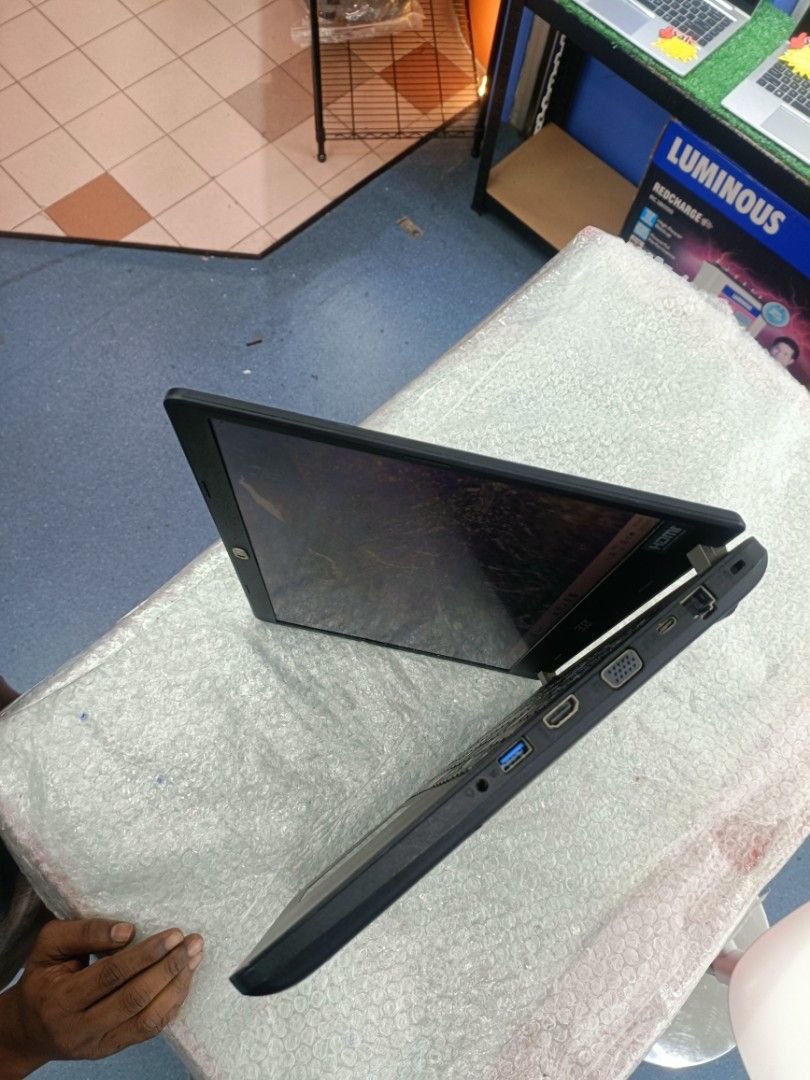 Acer Laptop Intel Core i5 8GB RAM502029161952727042