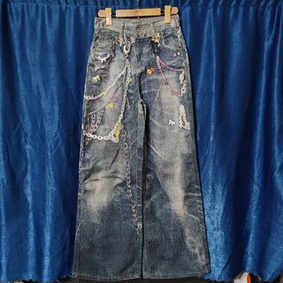 (Category: ) located in . Submitted by upcycled.closeth (Listing ID 1448038479, Image 1). Description: .