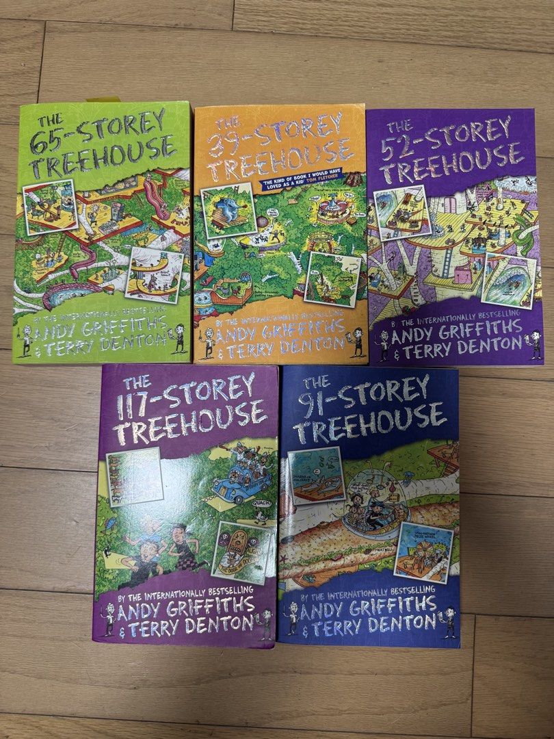 Andy Griffiths 樹屋系列英文小說合售 （分類：小說及非小說）位於 Hong Kong。 由 sarah_500 提交（商品編號 1448005258，圖片 1）。簡介： 樹屋系列小說（一套五本），作者AndyGriffiths&TerryDenton書況良好，適合奇幻迷小朋友快啲聯絡我啦！$10一本。