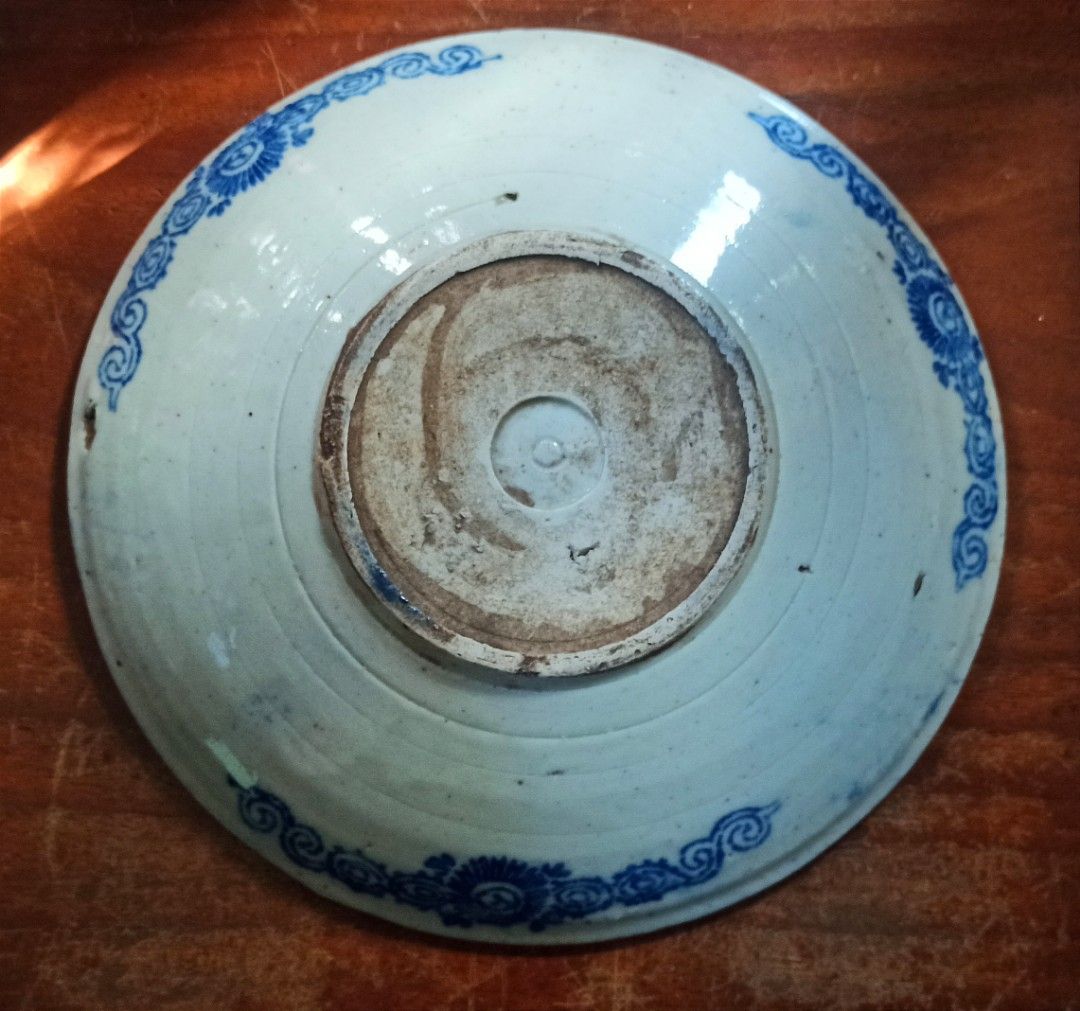 Antique plate 1800s (Category: Dinnerware & Cutlery) located in Iligan City. Submitted by mei.oredalas (Listing ID 1447820165, Image 2). Description: 19th century meiji era japan available 2 plates ; price per item -22.5 cm d x 3cm -stenciled hizen ware (Arita) plate -has solid substantial weight.